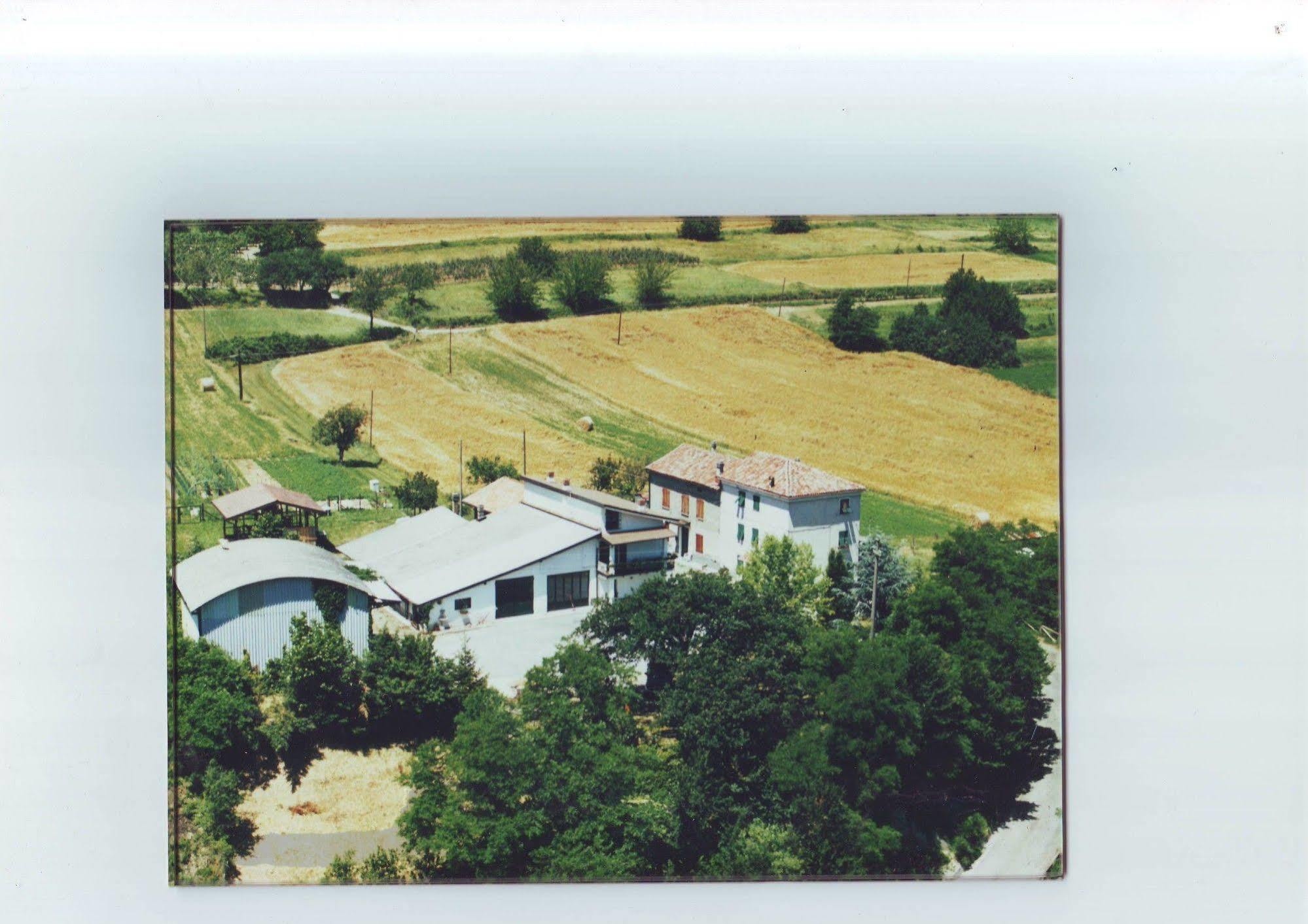 B&B Cascina Santa Gavi Buitenkant foto